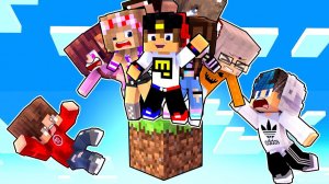 Майнкрафт но 10 Друзей на ОДНОМ БЛОКЕ Челлендж в Майнкрафте Троллинг Ловушка Minecraft Евгенбро