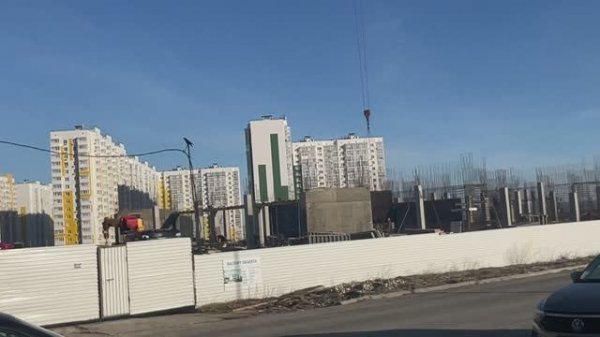 Строительство поликлиники продолжается. Детский сад. ЖК Хозяин морей.