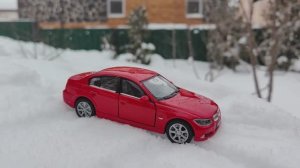 Модель BMW 3 серии пятого поколения от welly