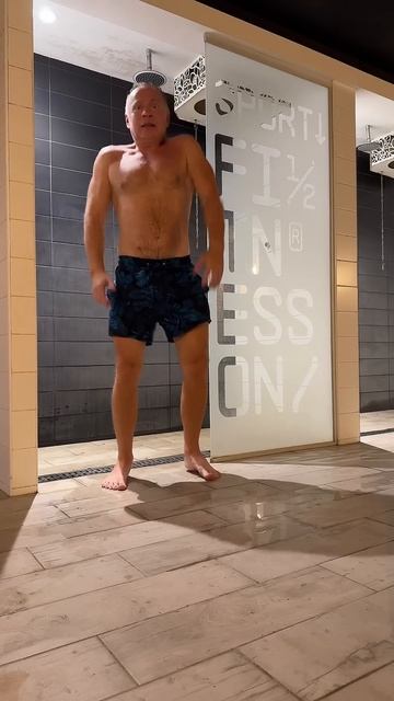 Иногда #ерунда — это и есть #забота о себе. #Танцуй, даже если никто не смотрит. #motivation #dance смотреть онлайн