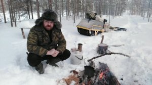 Ловлю окуня! (ставлю самоловки) Мотособака взбесилась)))