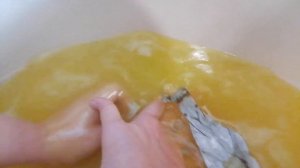 Купаю добермана с подругой.mp4