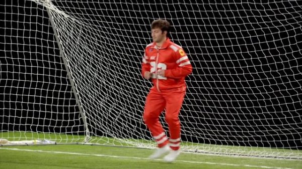 Mr beast участники от 1 года до 100 лет соревнуются за 250.000 долларов