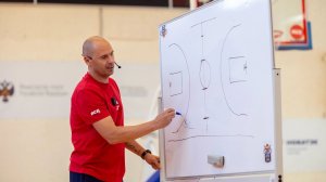 Семинар по баскетболу. Как организовать нападение в баскетболе для групп 9-10 летнего возраста?!