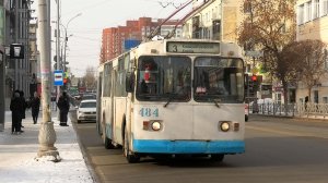Троллейбус Екатеринбурга ЗиУ-682В-012 [В0А] борт. №484 маршрут 3 на остановке "Театр Волхонка"