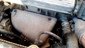 плавают обороты ДВС, когда стоишь на "D" драйве и на тормозе.