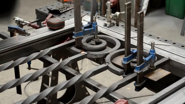 Изготовление решетчатой двери / Handmade