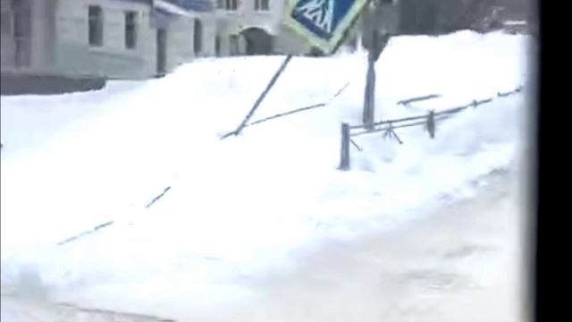 Оборвало провода рядом с проезжей частью 2 камера смотреть онлайн