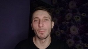 Почему телевизор Jshix зависает на заставке?