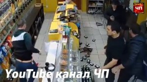 ОДИН ПРОТИВ СТАИ_  Русский Парень Дал Отпор Банде Мигрантов (и Прогнившей Системе).mp4