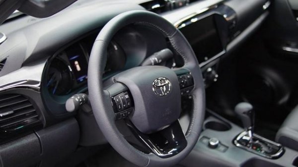 SGM - Toyota Hilux 2025