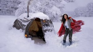 Попала в снежную бурю. Экстремальный кемпинг в глубоком снегу.