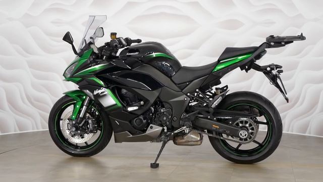Kawasaki Ninja 1000 SX vin ZXT02K-011301 смотреть онлайн