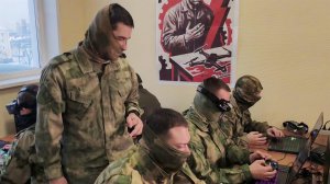 Бойцы обучаются на оператора БПЛА в центре подготовки на базе Дивизии Дзержинского.