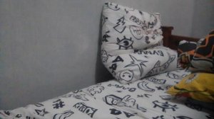 Я построил дом из подушек! Я вернулся