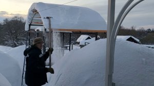 Про шкаф в сенях, горы Мордовии, домик хоббита и погнутый снегом навес. Живем в деревне. Февраль-26
