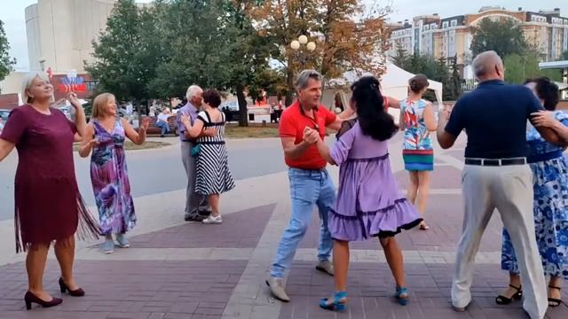 Танцующий Белгород..... смотреть онлайн