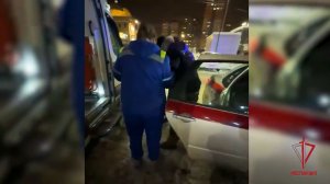 Сотрудники Росгвардии спасли потерявшего сознание прохожего в Подмосковье