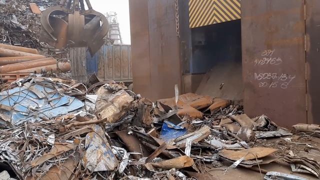 Louritex 1000T - переработка труб и бочек