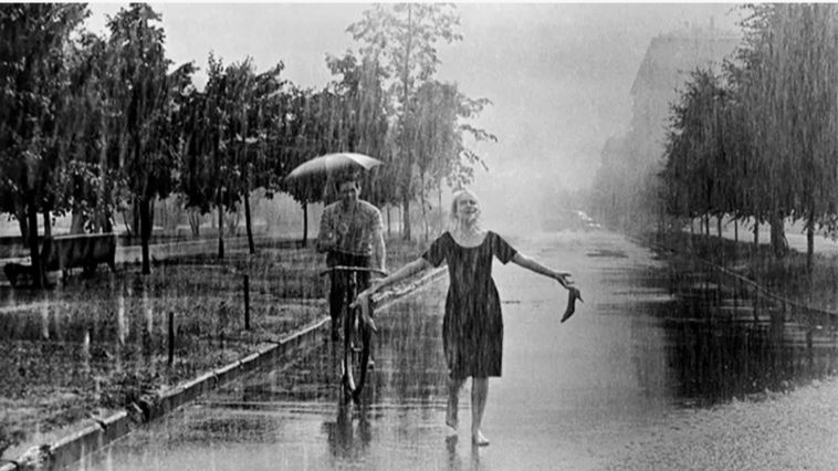 А я иду, шагаю по Москве...Надежда Алексеева и Дмитрий Ковзель. смотреть онлайн