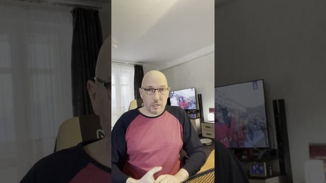 За кого топить на выборах: за типо-коммуниста или за типо-своего