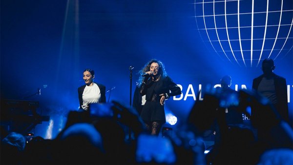 Azali A – Медленно (Live)