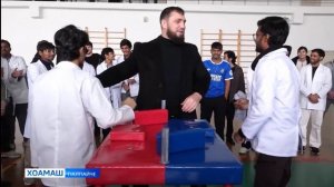 Армрестлингах яхьаш д1айихьар студенташта юкъе