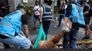 СМИ сообщили о столкновении с полицией в столице Аргентины во время демонстрации