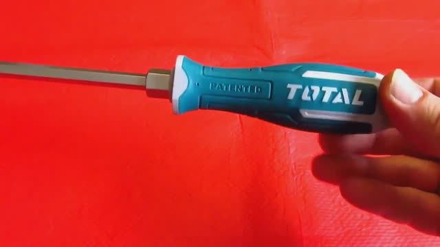 Отвёртка TOTAL THGSPH32006 смотреть онлайн