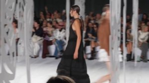 Показ женской коллекции Munthe весна-лето 2025