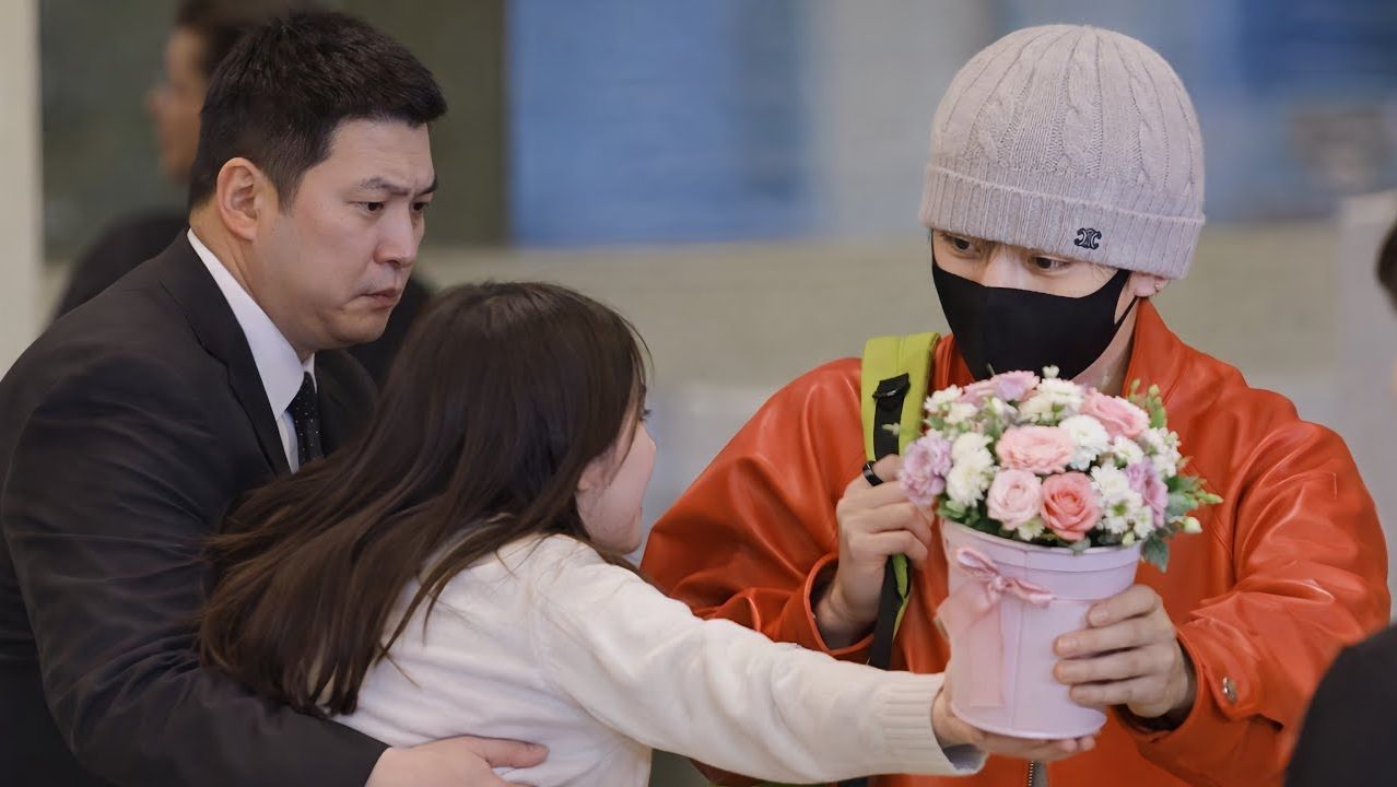 Настоящий шок по прибытии Ким Тэхёна на ICN! смотреть онлайн