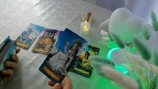 Кто скоро решит к тебе вернуться и зачем❓ смотреть онлайн