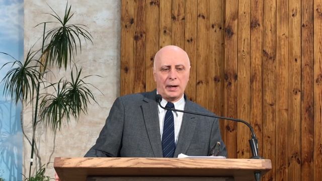 Домостроители тайн Божьих.