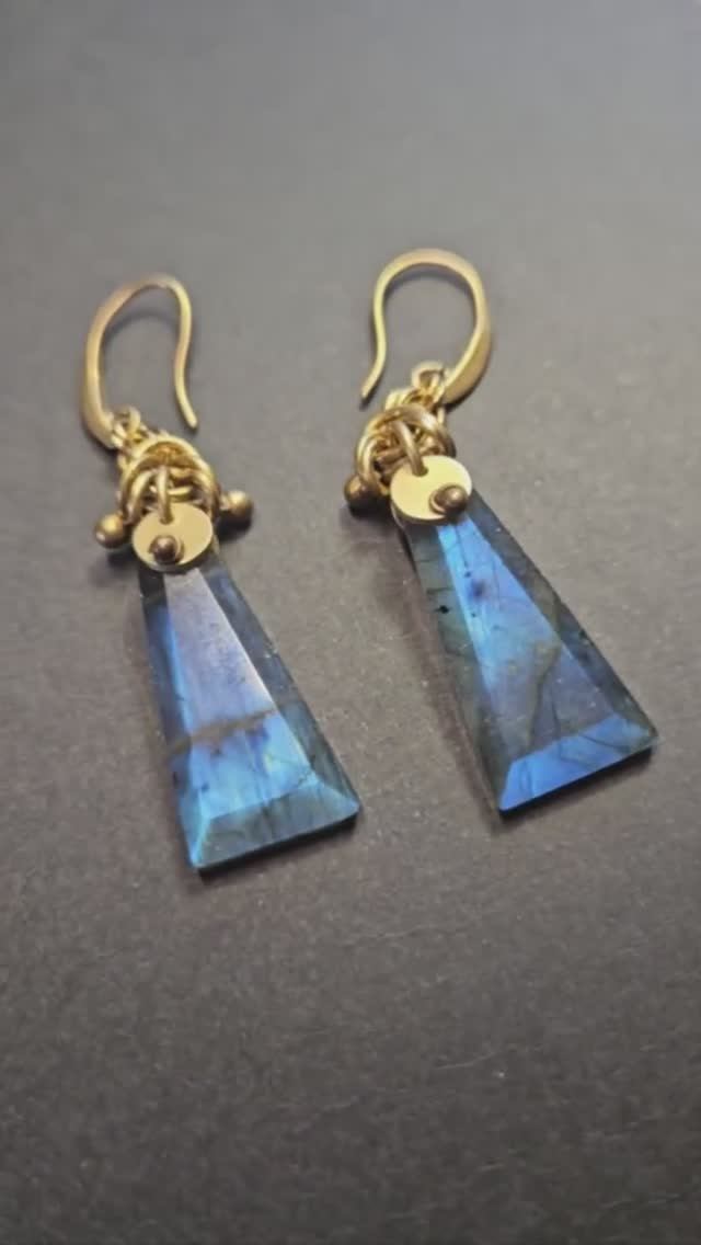 Серьги из лабрадора смотреть онлайн