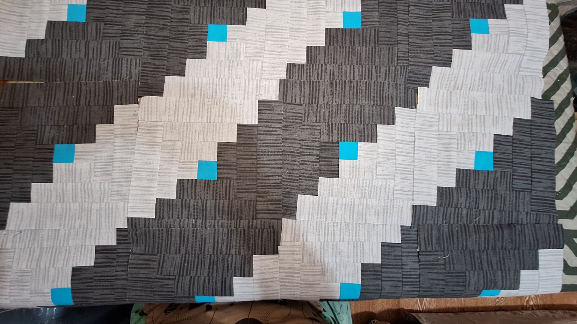 Выбираю узор для коврика. Свитер-вяжу, распускаю и снова вяжу. смотреть онлайн