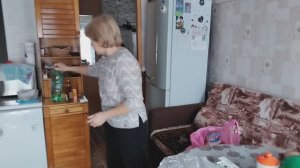 Покупки на каждый день. Из города в деревню.