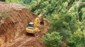 Невероятное строительство горных дорог | Самая опасная работа машиниста экскаватора в истории!