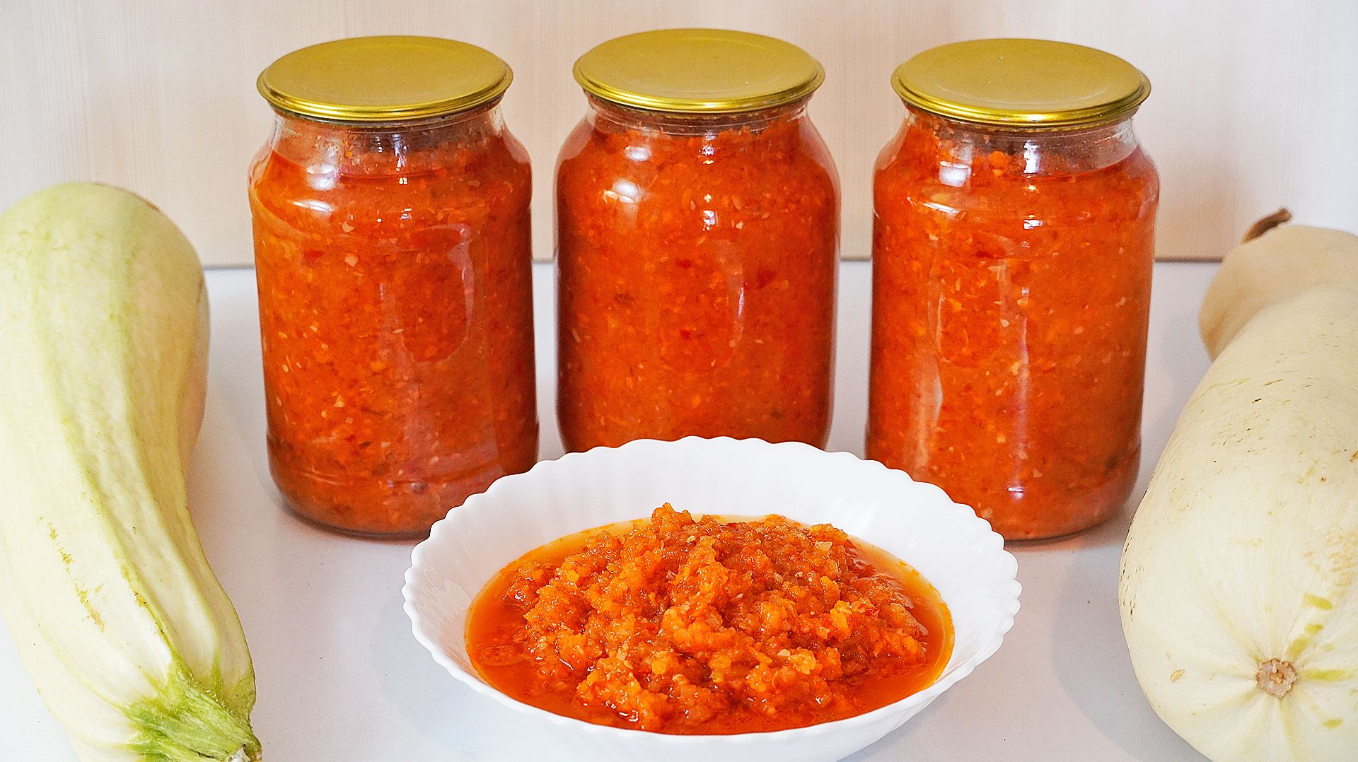 Икра кабачковая домашняя зернистая по мамину рецепту, с помидорами и красным болгарским перцем смотреть онлайн