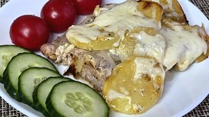 Мясо запеченное с картошкой.