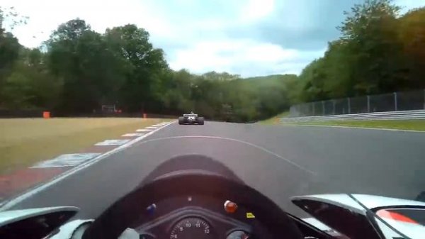 На борту бывшего McLaren MP4/1 Формулы-1 на историческом фестивале Brands Hatch GP - Masters 2019