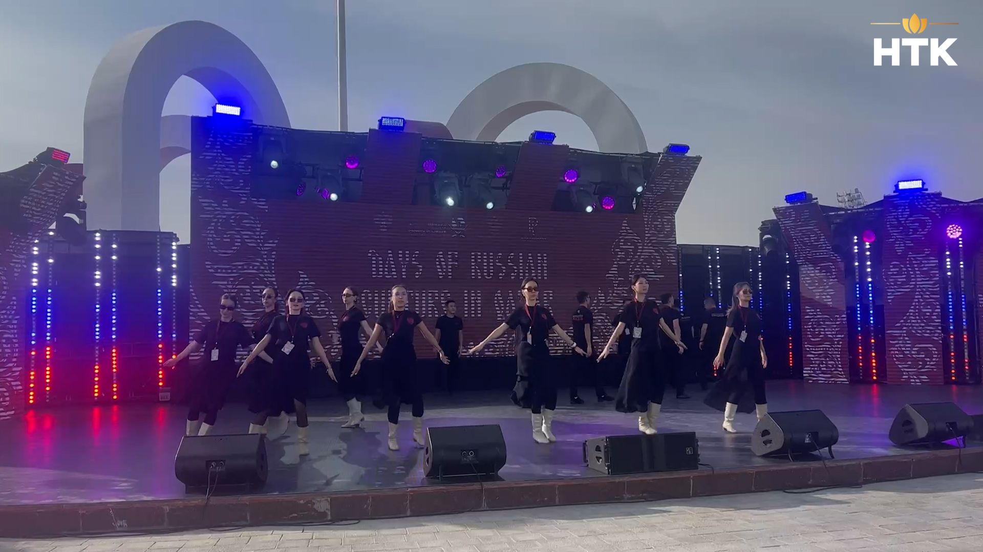 Ансамбль «Тюльпан» принимает участие в Днях культуры России в Катаре смотреть онлайн