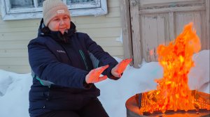 Я отдыхаю, а сын готовит))