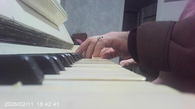 Пианино: вальсовая импровизация