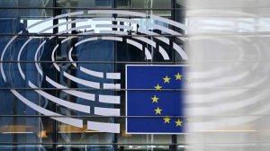 Суд ЕС признал нарушением повторное включение физлица в список санкций