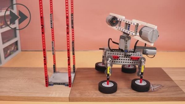 Создание конструкции башни LEGO из конструктора LEGO Tower