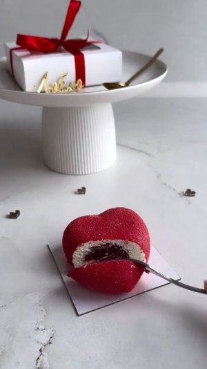 Муссовое пирожное «Сердце» ко Дню всех влюблённых