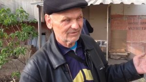 СВО  2022г май. Воложанин Александр берёт интервью у местного жителя г. Рубежный 
Спецназ Ахмат