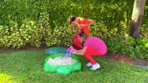 Nastya invited friends to the Playdate