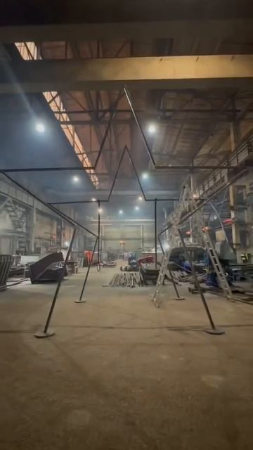 🌟 От цеха к сиянию: как мы превращаем металл в мечту! смотреть онлайн