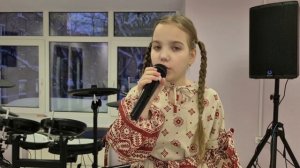 Катюша-исполняет Таисия Чумаевская отрывок